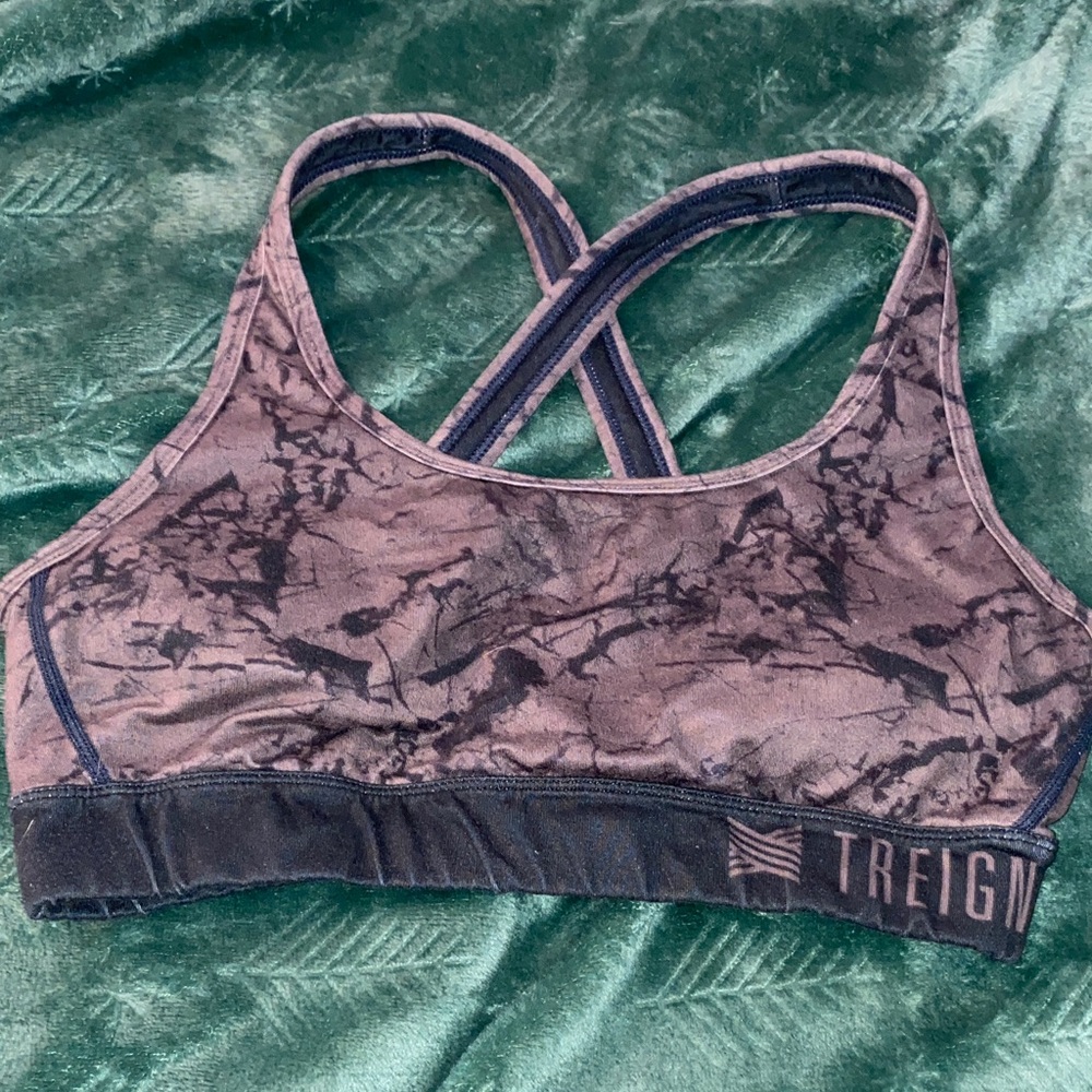 Reign Women's Marble Pattern Sports Bra